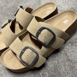 MIA Beige Double Buckle Slide Sandals EXCELLENT condition! 7.5